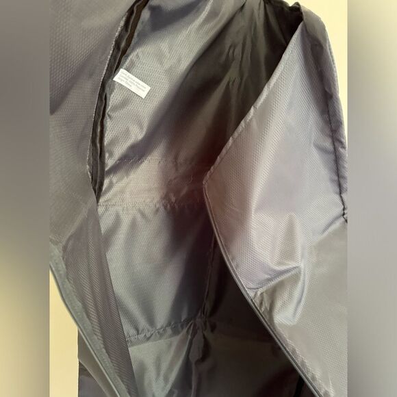 Garment bag NWOT - Picture 9 of 9